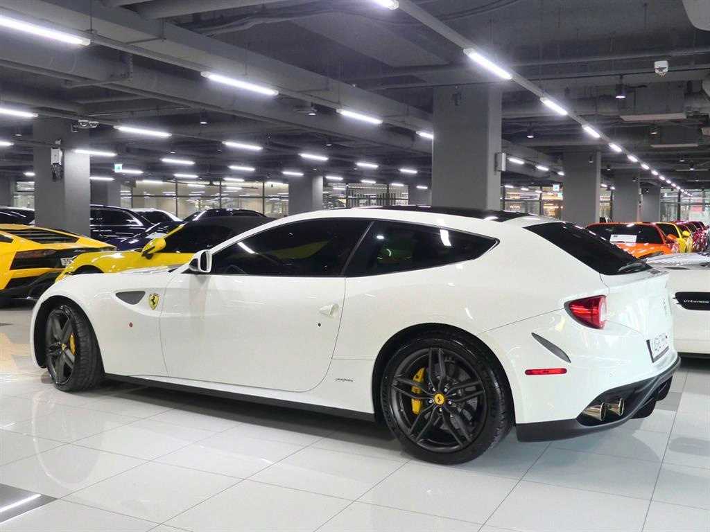 Ferrari FF 2016 Blanco - Importación desde Corea - HF Imports Iquique - Foto 15