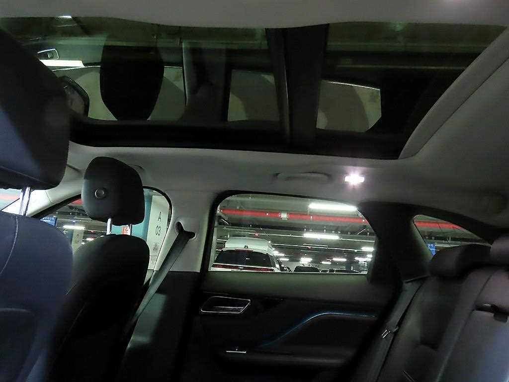 Jaguar F-PACE 2018 Azul - Importación desde Corea - HF Imports Iquique - Foto 16