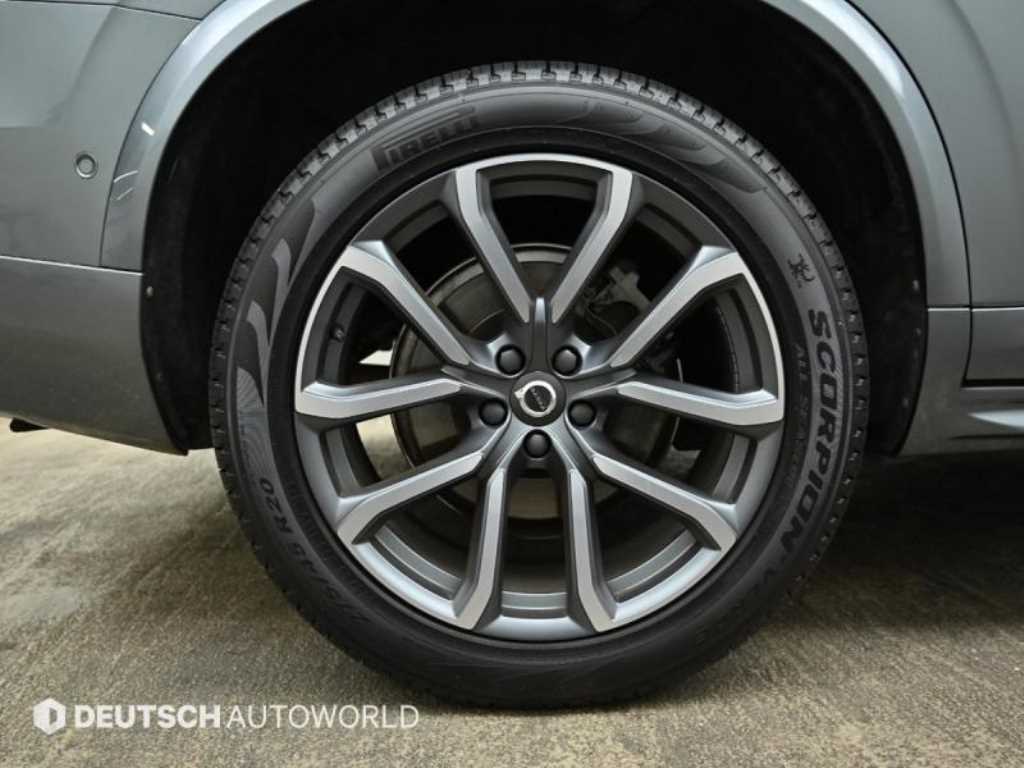 Volvo XC90 - Vista 5