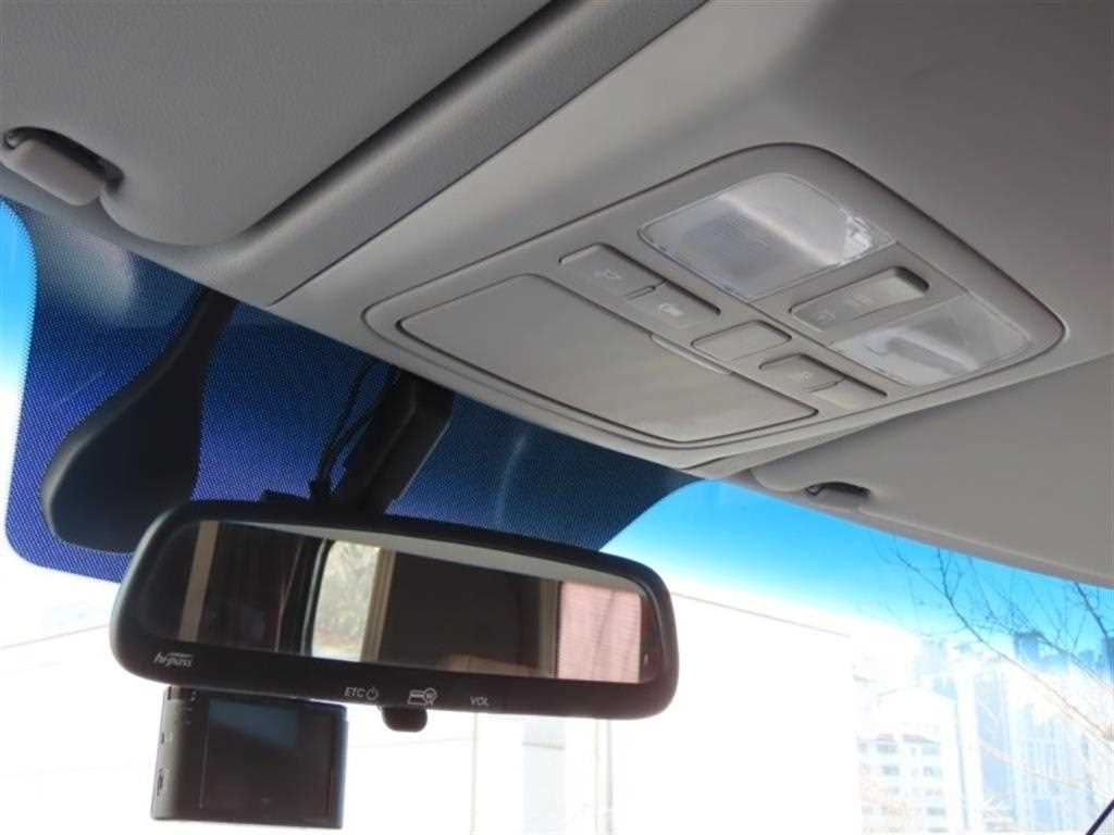 HYUNDAI Solati - Vista 10