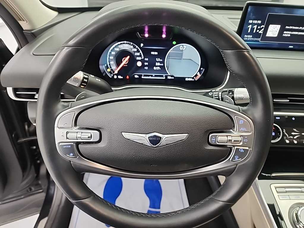 Genesis GV80 - Vista 9