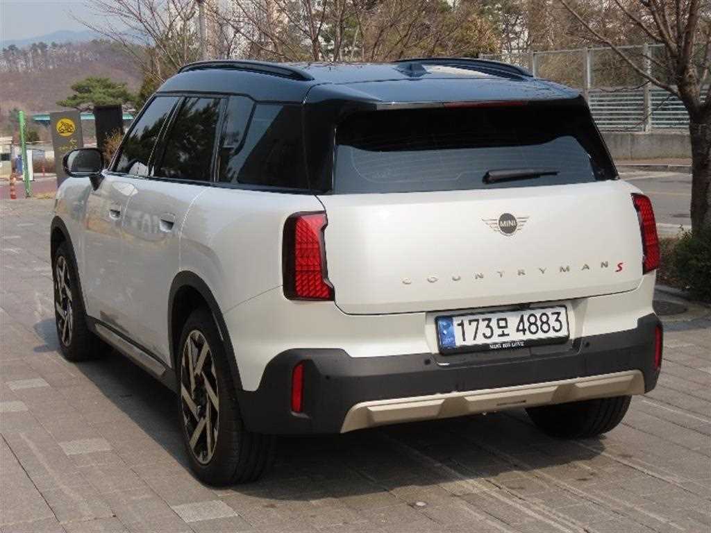 Mini Countryman - Vista 4