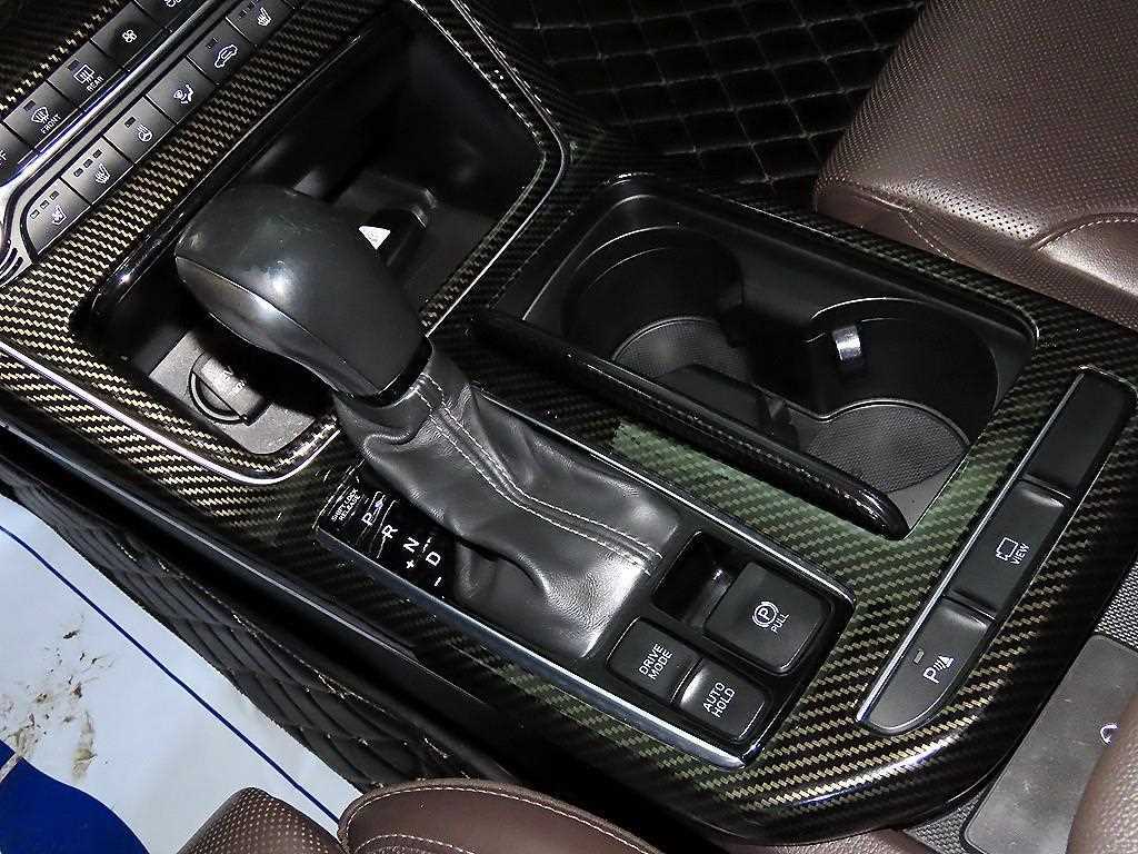 HYUNDAI Grandeur - Vista 12