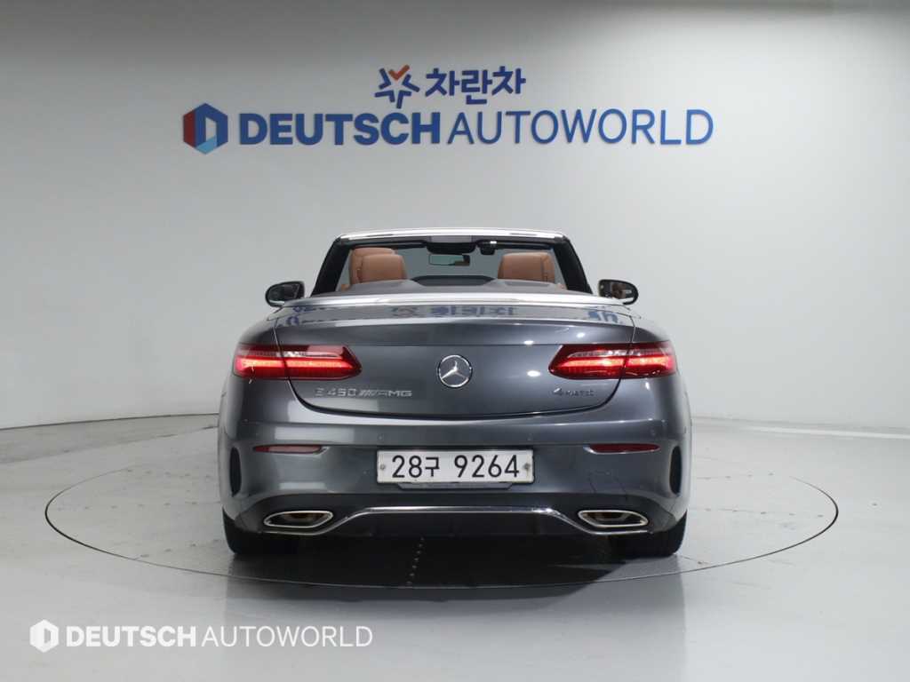 Mercedes Benz E class - Vista 4