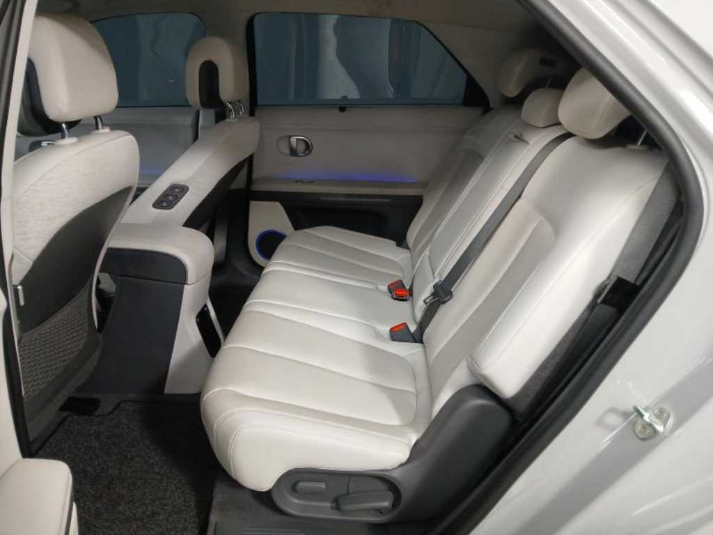 HYUNDAI Ioniq 5 - Vista 7