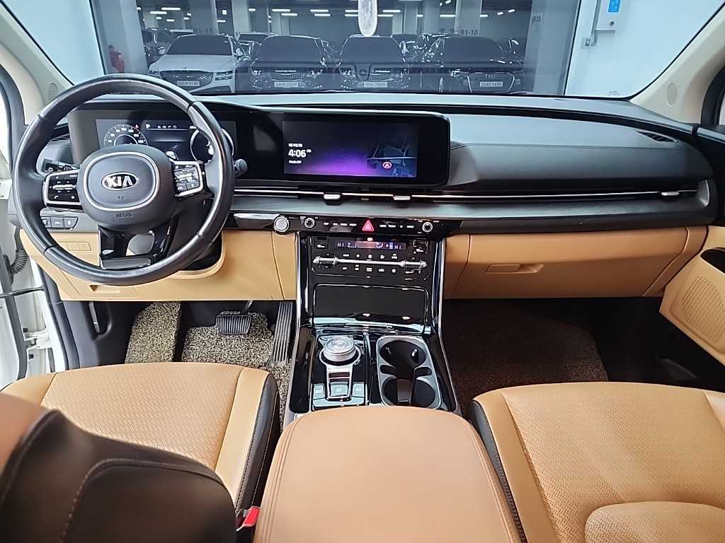 KIA Carnival - Vista 7