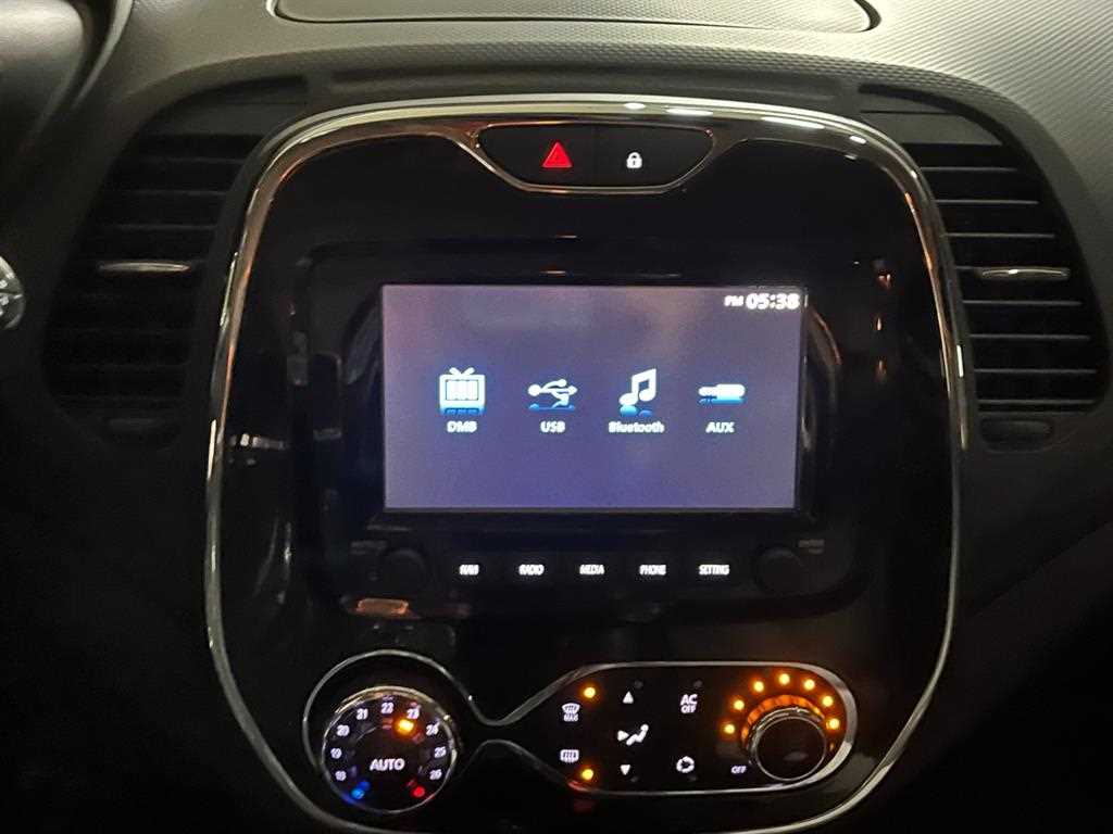 SAMSUNG QM3 - Vista 9