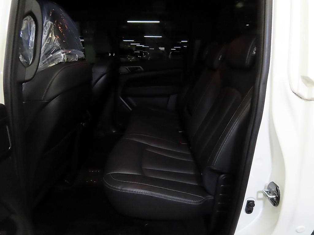 Ssangyong Rexton - Vista 7