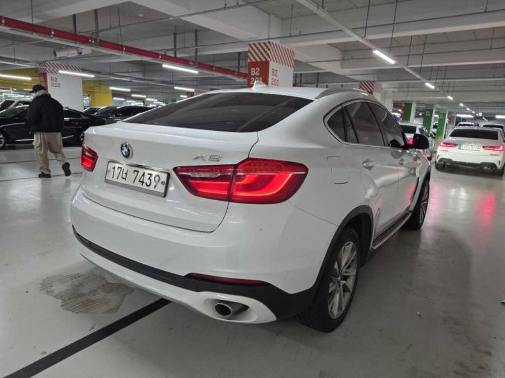 BMW X6 - Vista 5