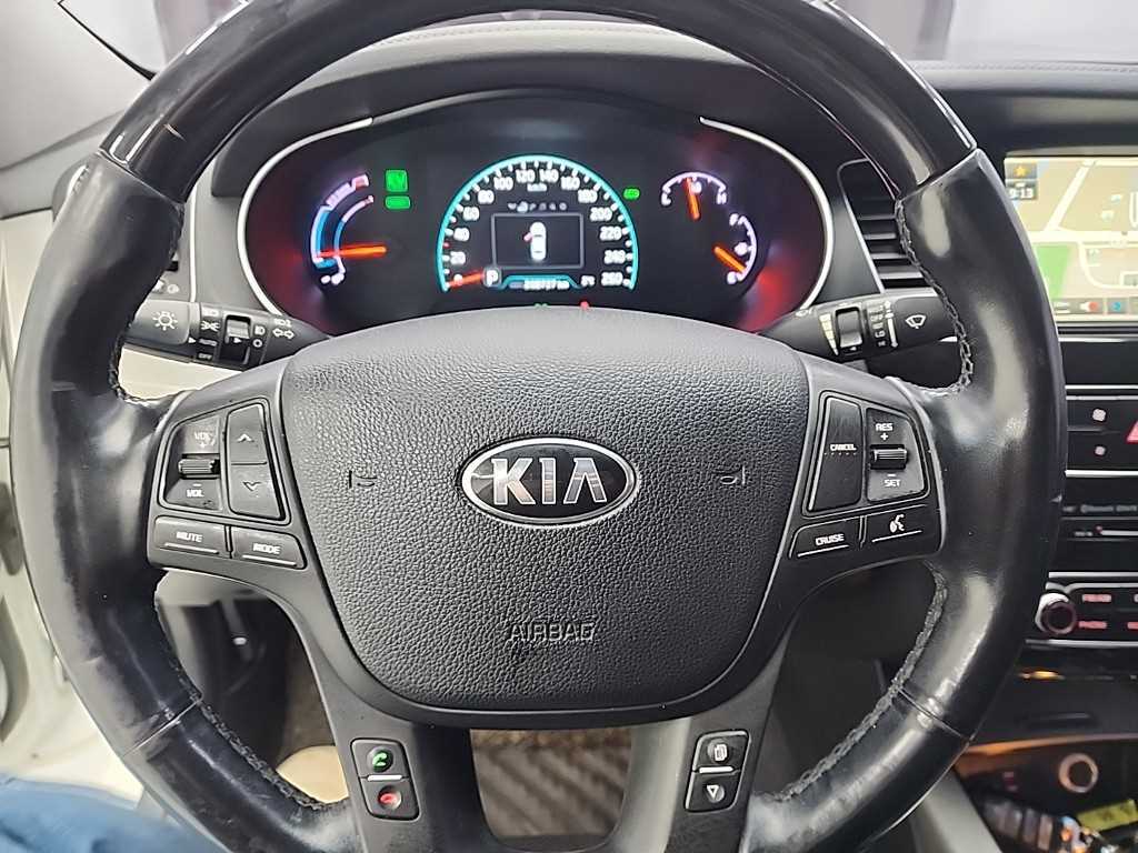 KIA K7 - Vista 9