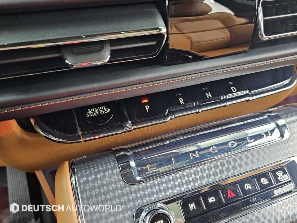 Lincoln Aviator - Vista 9