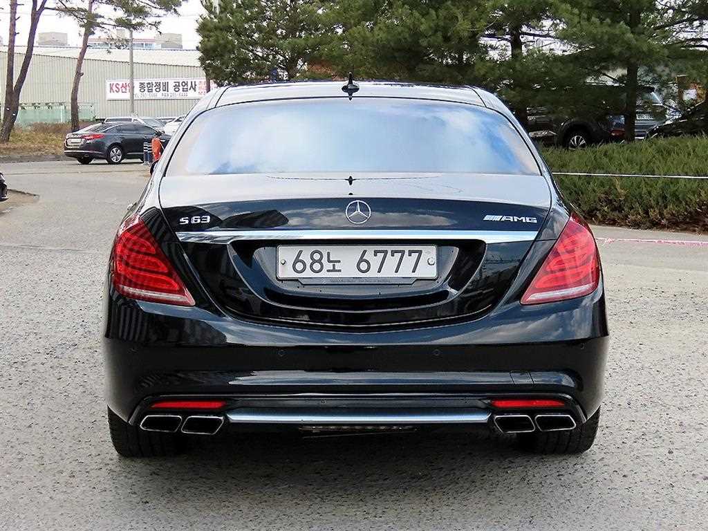 Mercedes Benz S Class - Vista 4