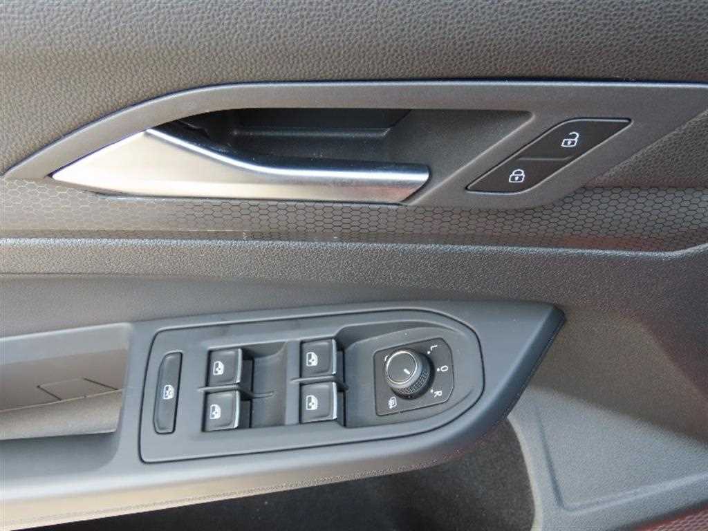 Volkswagen Golf - Vista 12