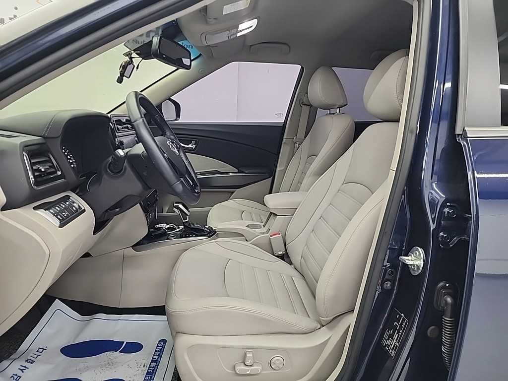 Ssangyong Tivoli - Vista 11