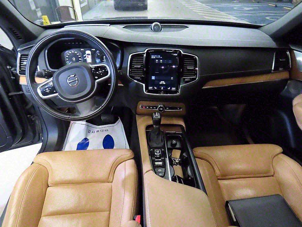 Volvo XC90 - Vista 10