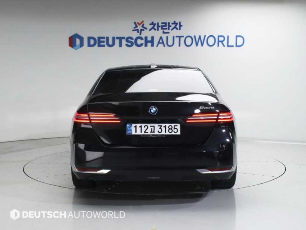 BMW 5 Series - Vista 4