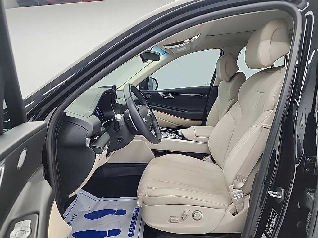 Genesis GV80 - Vista 11