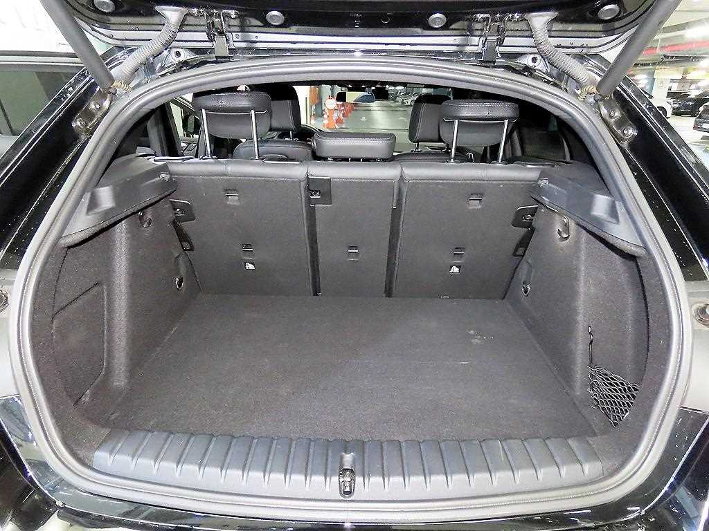 BMW 1 series 2022 Negro - Importación desde Corea - HF Imports Iquique - Foto 17