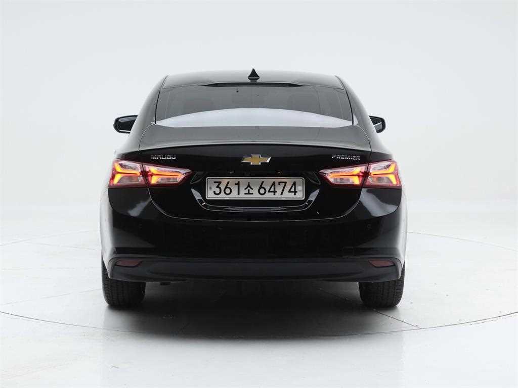 Chevrolet Malibu - Vista 5