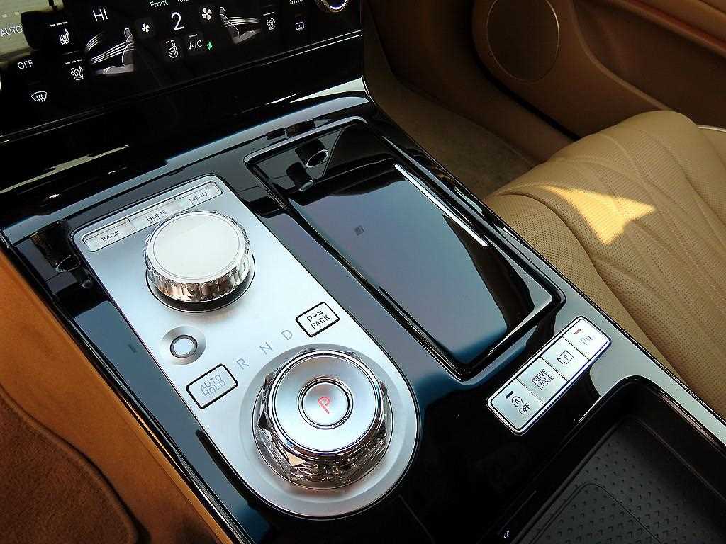 Genesis G80 - Vista 10