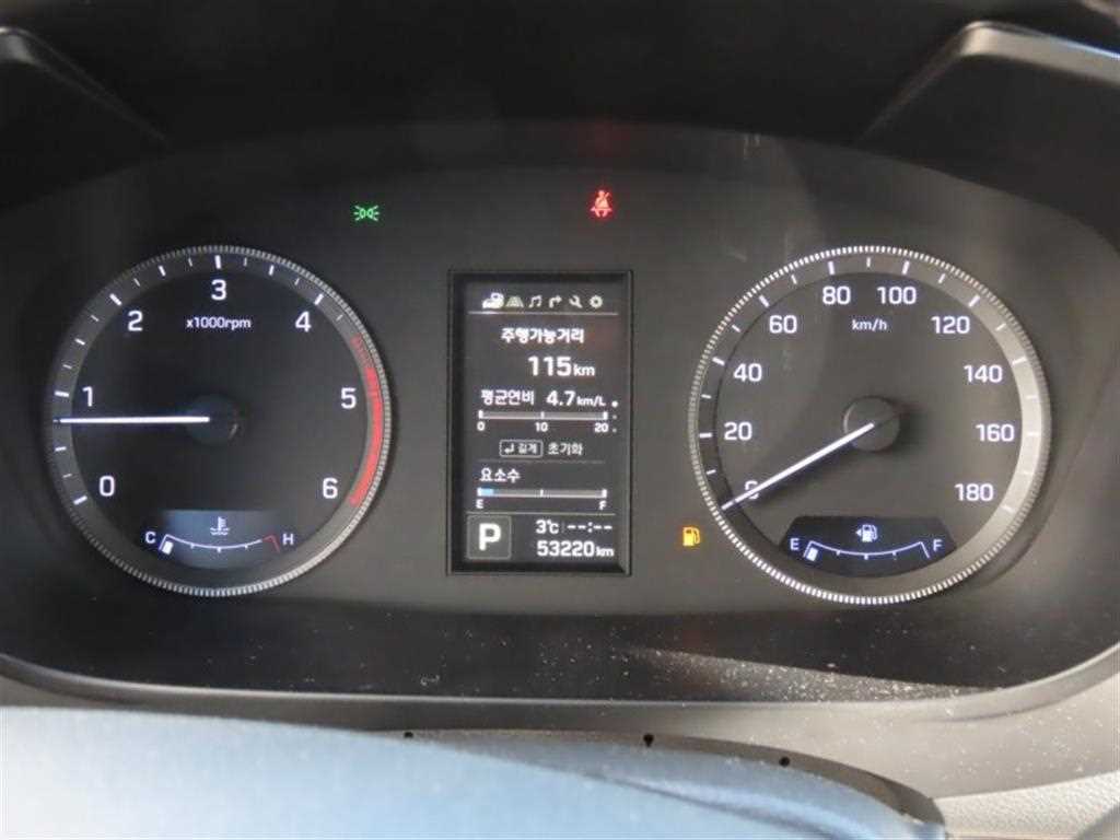 HYUNDAI Solati - Vista 5