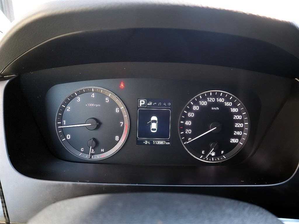 HYUNDAI Sonata - Vista 9