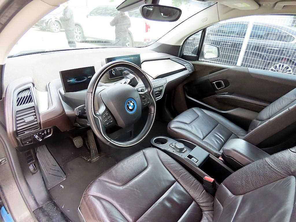 BMW i3 - Vista 8
