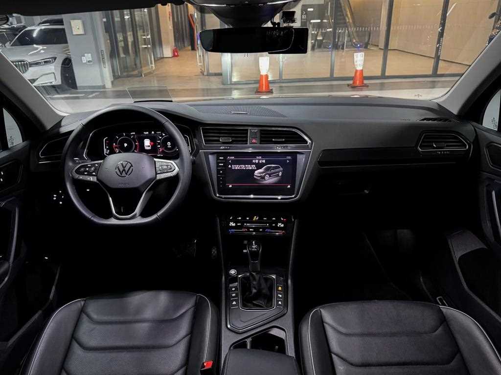 Volkswagen Tiguan - Vista 8