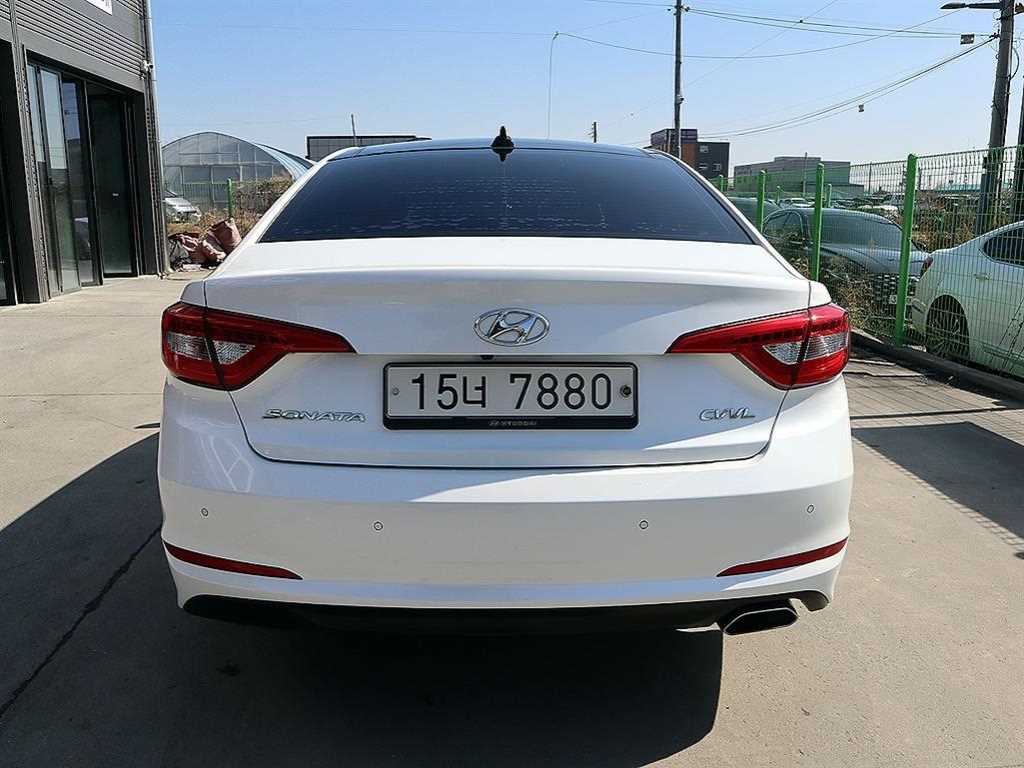 HYUNDAI Sonata - Vista 4