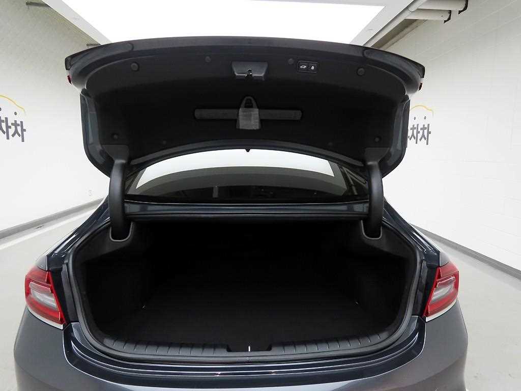 HYUNDAI Grandeur - Vista 5