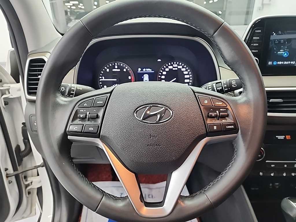HYUNDAI Tucson - Vista 9