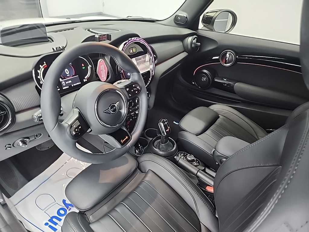 Mini Cooper Convertible - Vista 7