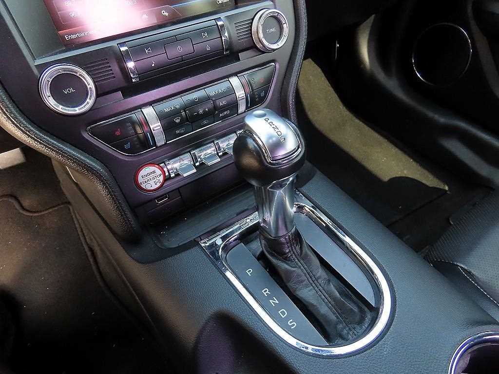 Ford Mustang - Vista 10