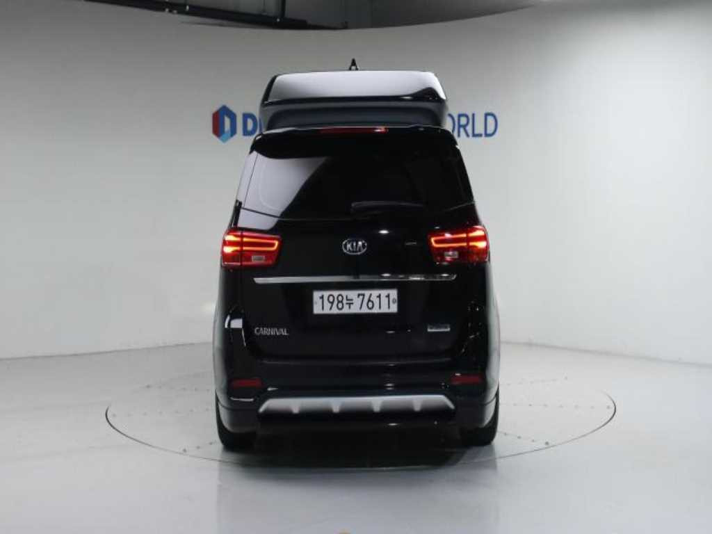 KIA Carnival - Vista 4