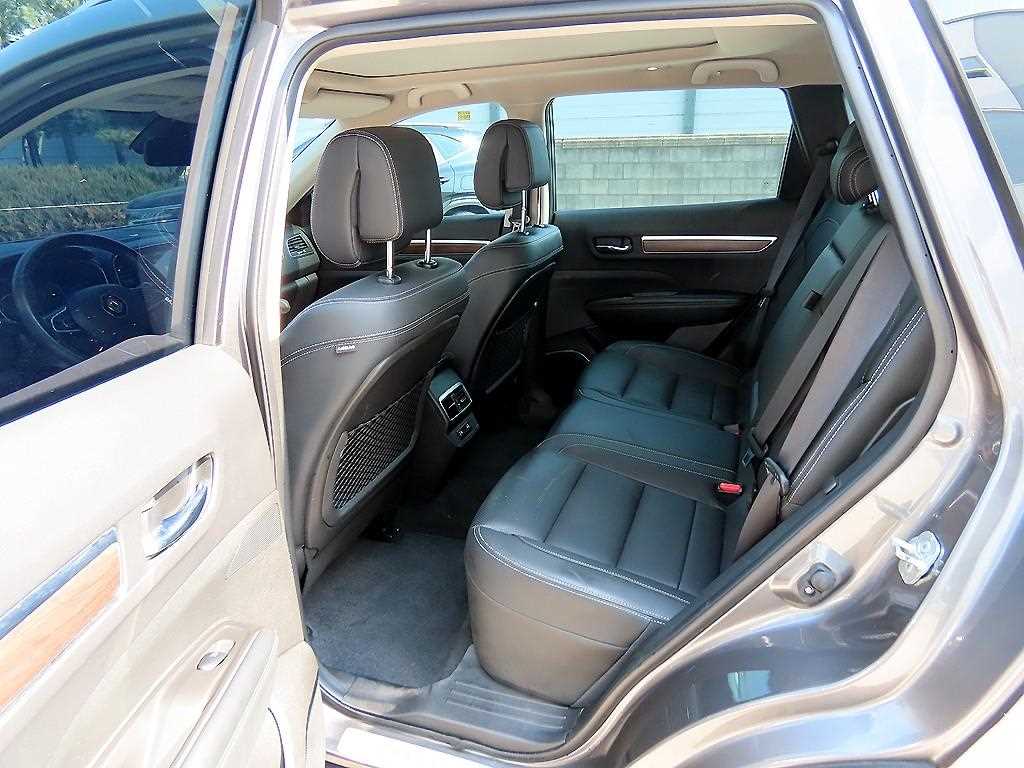 SAMSUNG QM6 - Vista 6