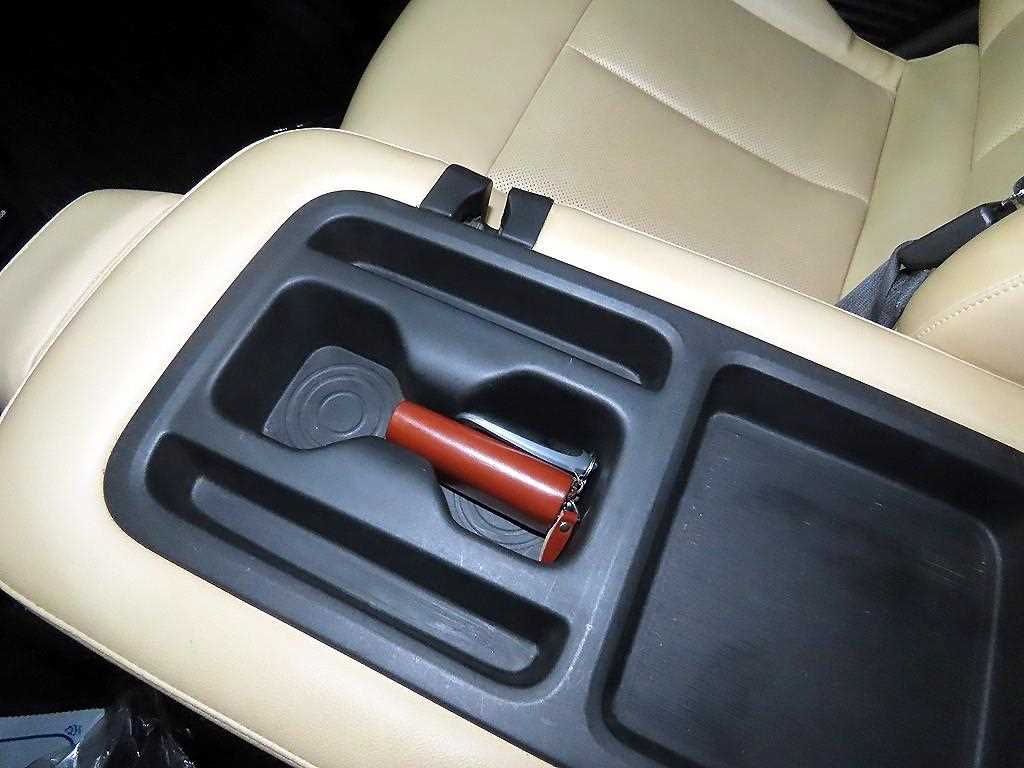 HYUNDAI Staria - Vista 10