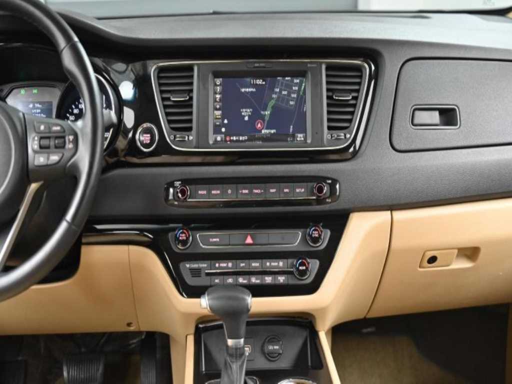 KIA Carnival 2019 Negro - Importación desde Corea - HF Imports Iquique - Foto 14