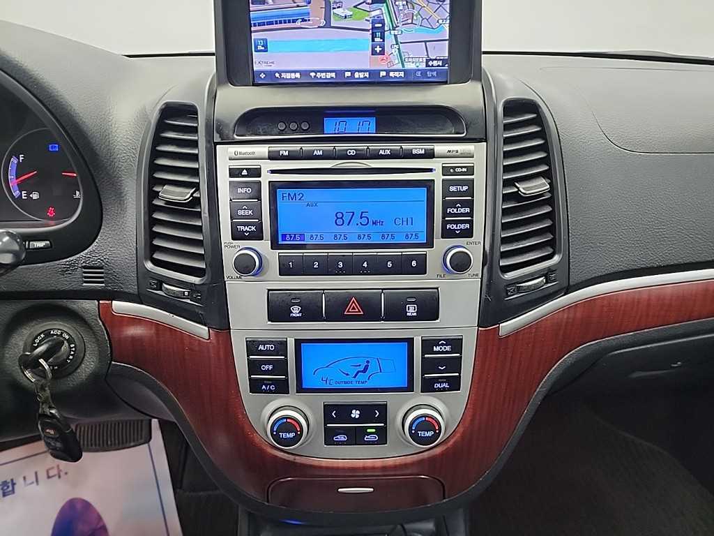 HYUNDAI Santa Fe - Vista 10