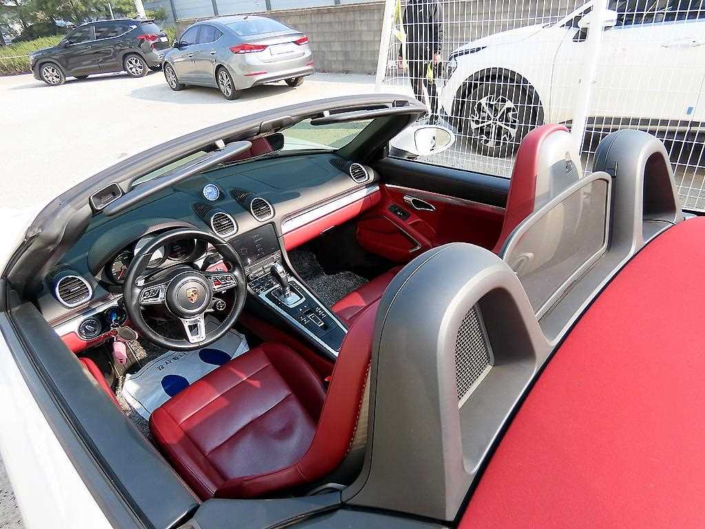 Porsche 718 - Vista 9