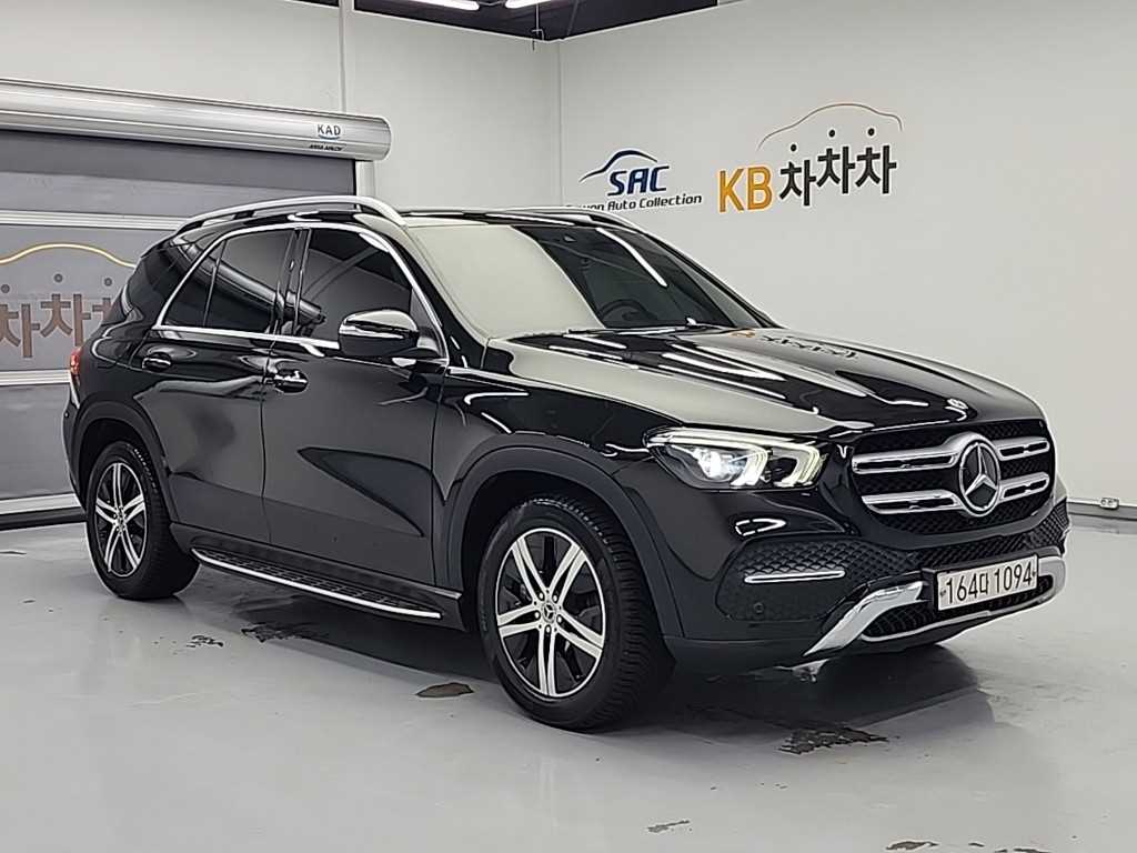 Mercedes Benz GLE Class - Vista 4