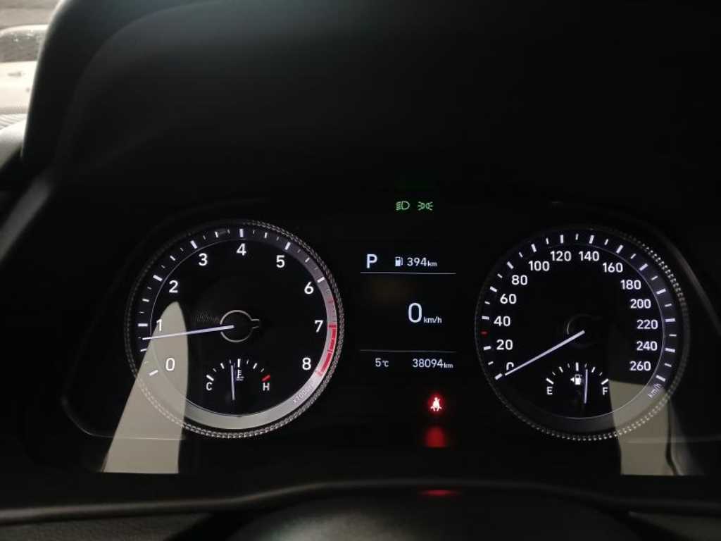 HYUNDAI Sonata - Vista 9