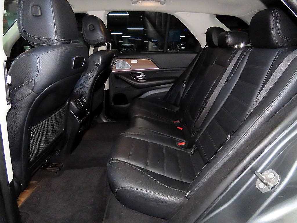 Mercedes Benz GLE Class - Vista 7