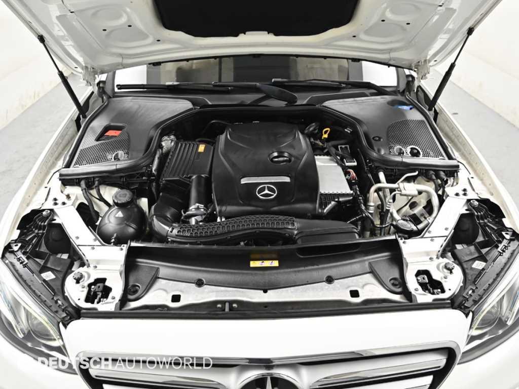 Mercedes Benz E class - Vista 6