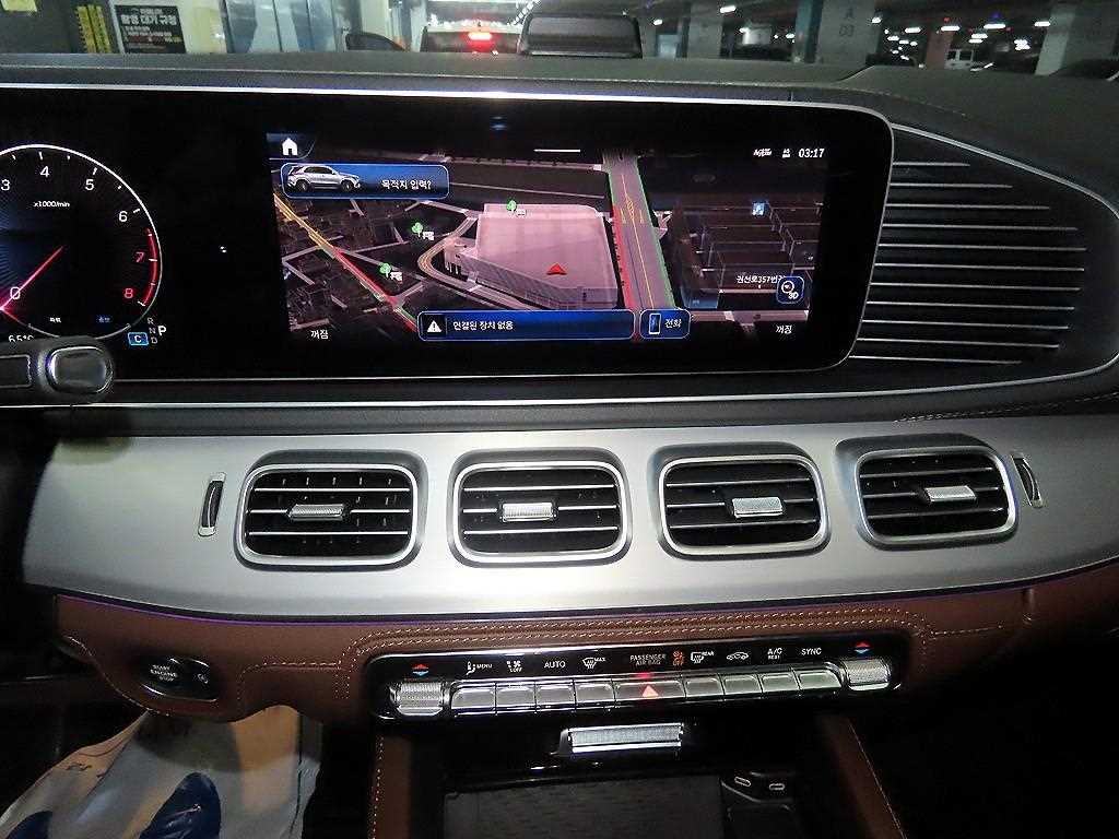 Mercedes Benz GLE Class - Vista 11