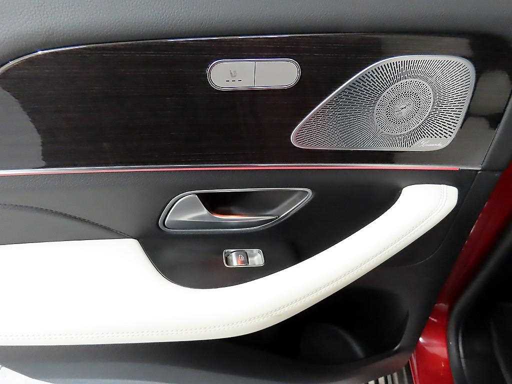 Mercedes Benz GLE Class - Vista 12