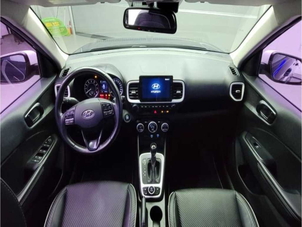 HYUNDAI Venue - Vista 6
