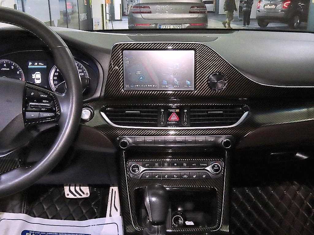 HYUNDAI Grandeur - Vista 11