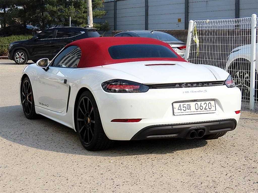 Porsche 718 - Vista 7