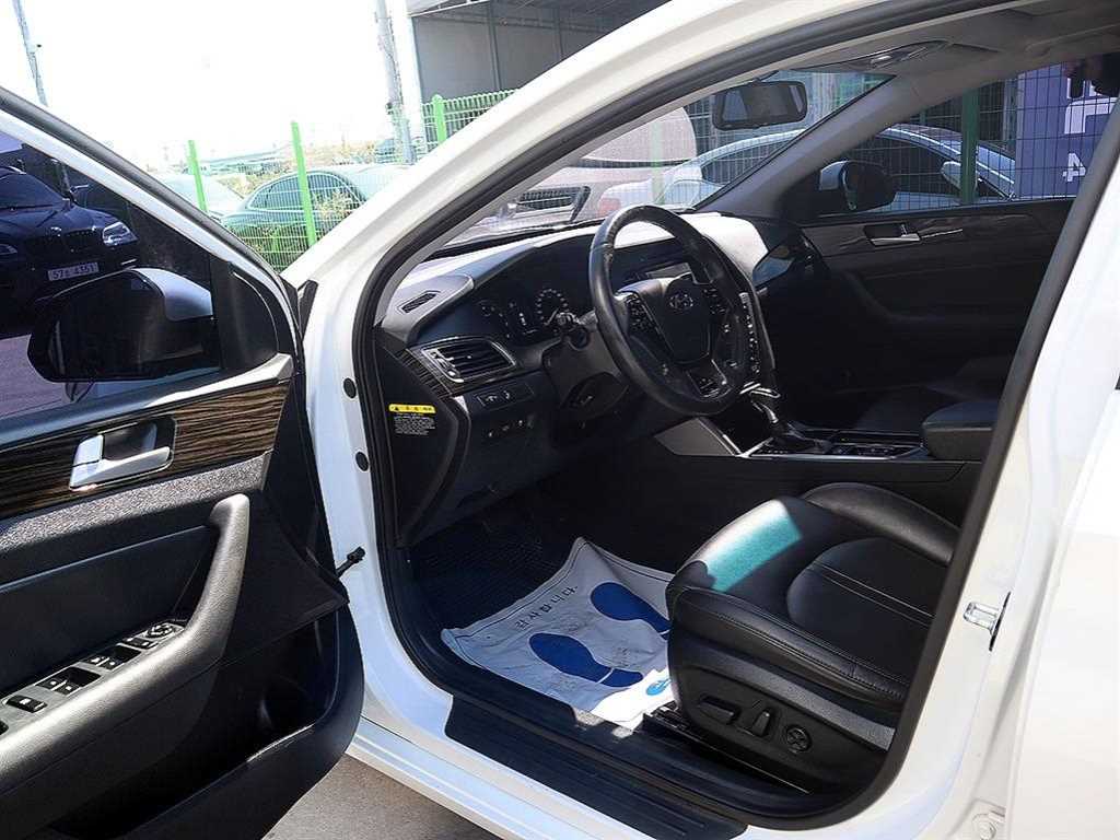 HYUNDAI Sonata - Vista 6