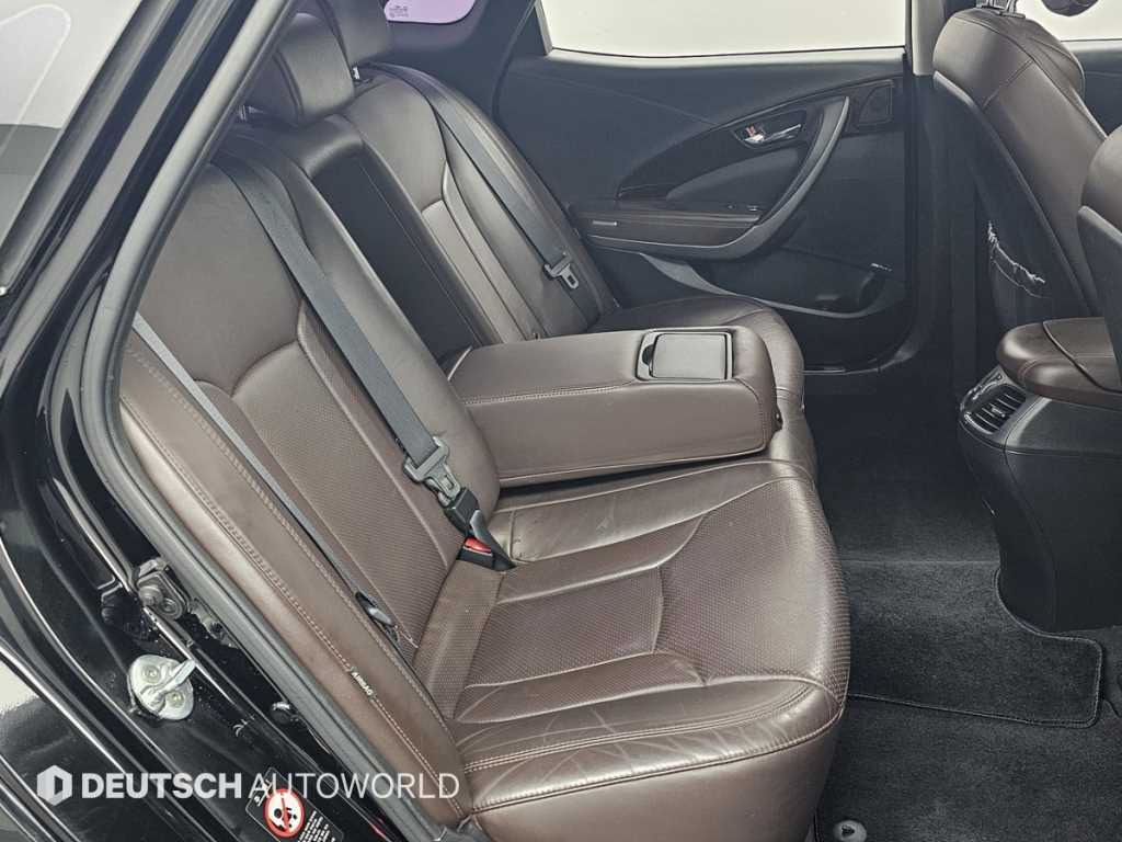 HYUNDAI Grandeur - Vista 12